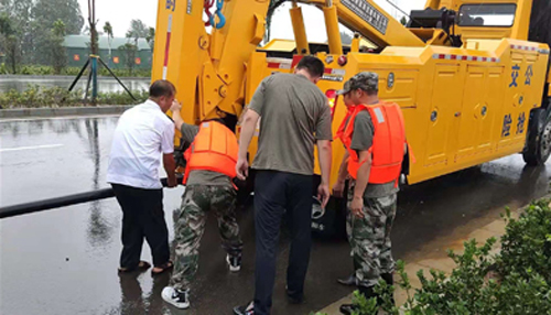 以“汛”為令 聞“雨”而動(dòng) 暴雨中洛陽(yáng)公交人在行動(dòng)！