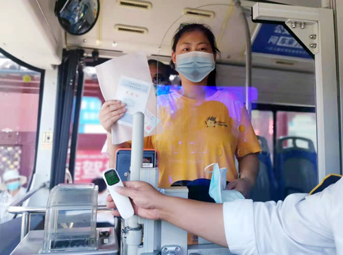 愛心助考，公交服務(wù)暖人心