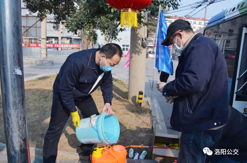 關(guān)鍵時刻，黨員挺身而出